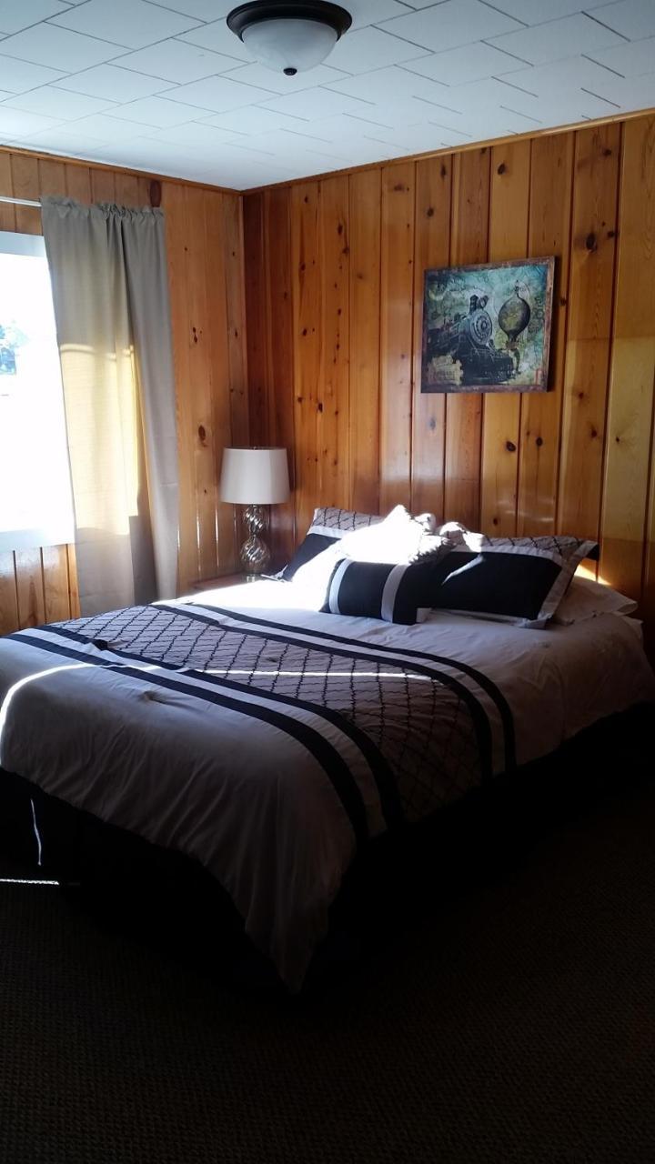 Mystic Valley Inn Custer Buitenkant foto